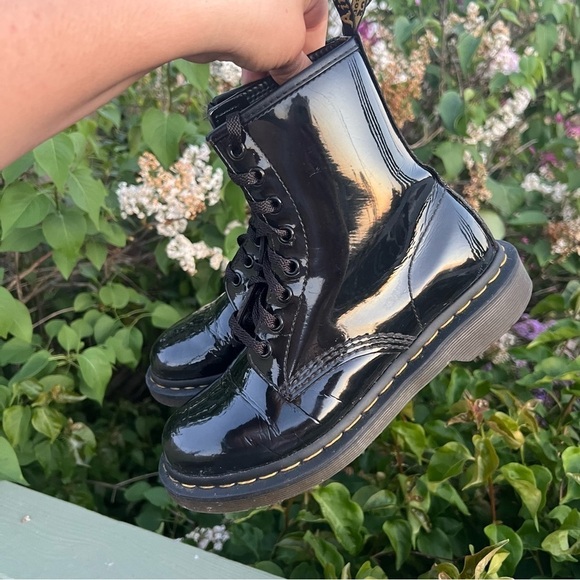 Dr. Martens 1460 Eight-Eye 8 Hole Patent Leather Boots Martens - Picture 7 of 11